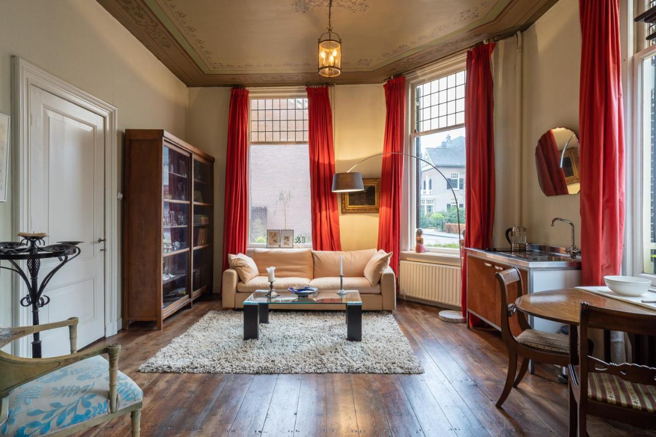 דירן Huis Met De Leeuwenkoppen מראה חיצוני תמונה