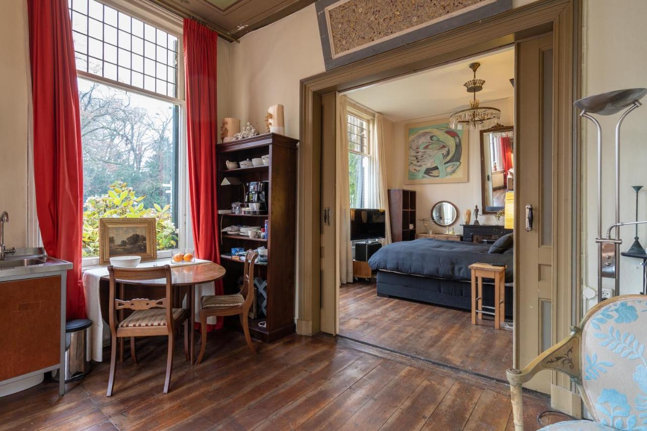 דירן Huis Met De Leeuwenkoppen מראה חיצוני תמונה