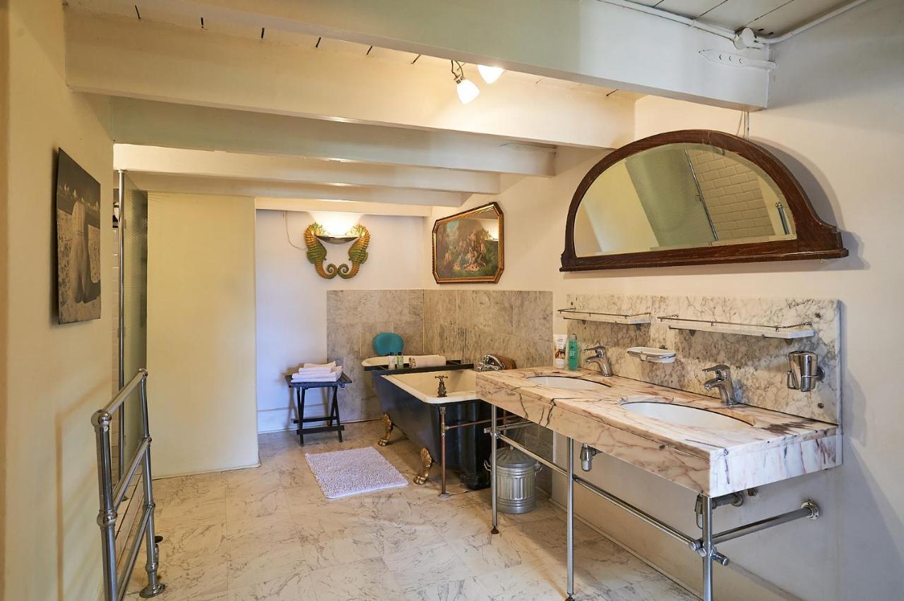 דירן Huis Met De Leeuwenkoppen מראה חיצוני תמונה
