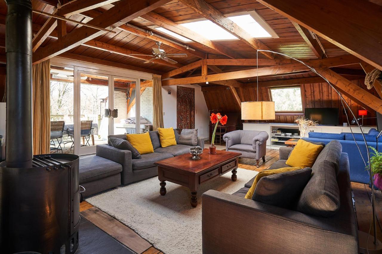 דירן Huis Met De Leeuwenkoppen מראה חיצוני תמונה