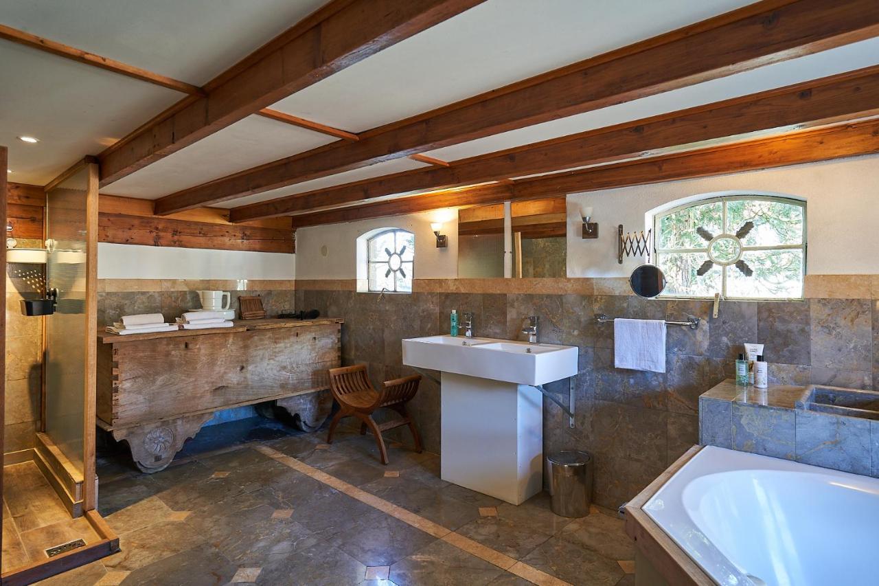 דירן Huis Met De Leeuwenkoppen מראה חיצוני תמונה