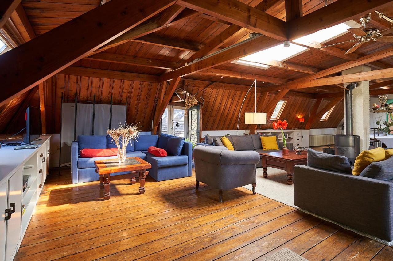 דירן Huis Met De Leeuwenkoppen מראה חיצוני תמונה