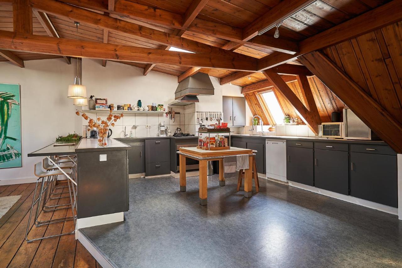 דירן Huis Met De Leeuwenkoppen מראה חיצוני תמונה