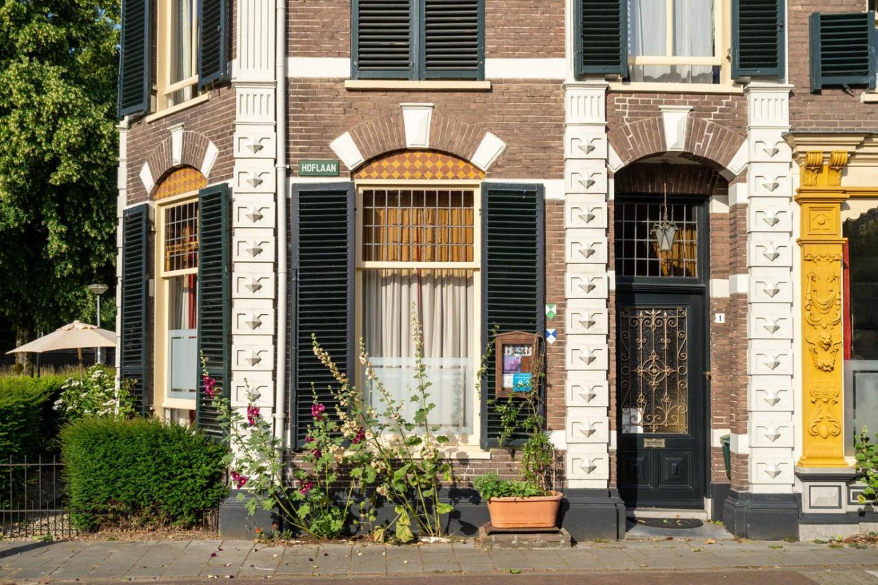 דירן Huis Met De Leeuwenkoppen מראה חיצוני תמונה